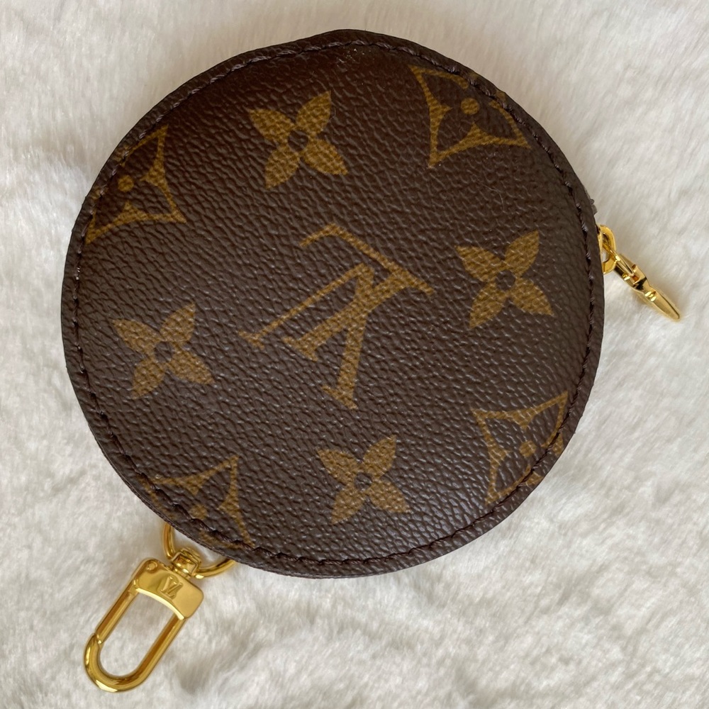BNWT 🎁 LV Multi Pochette Coin Purse